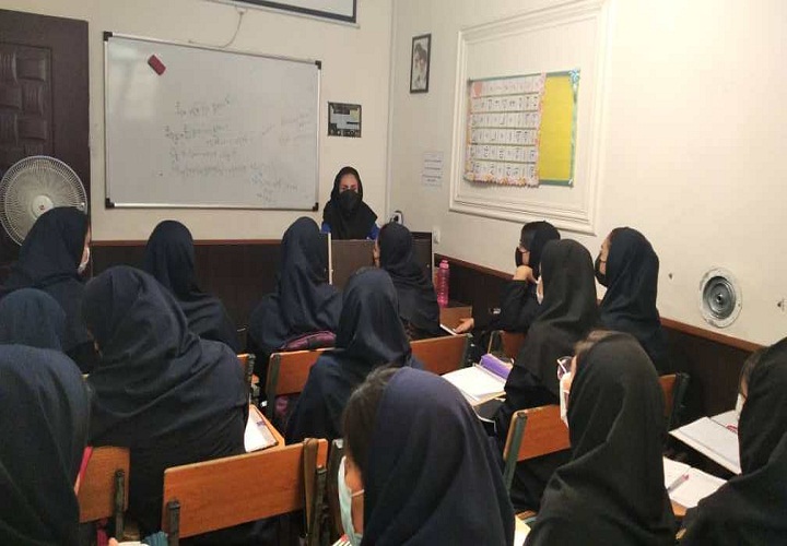 برگزاری کلاس های کنکور دبیرستان نجمه با حضور دبیران برجسته ناحیه 4