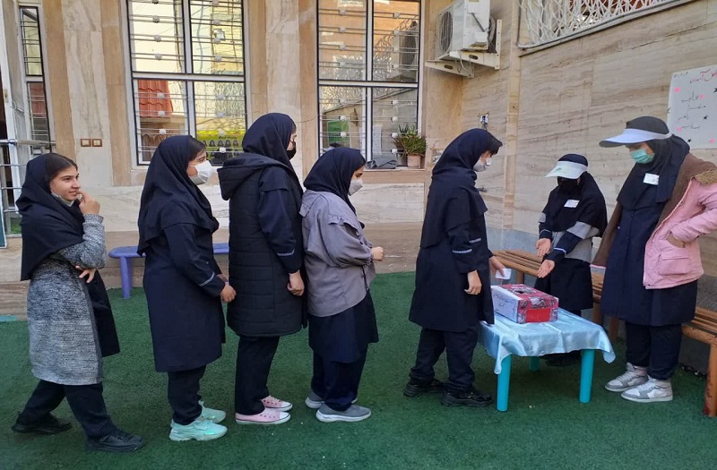 برگزاری انتخابات شورای دانش آموزی در دبیرستان نجمه