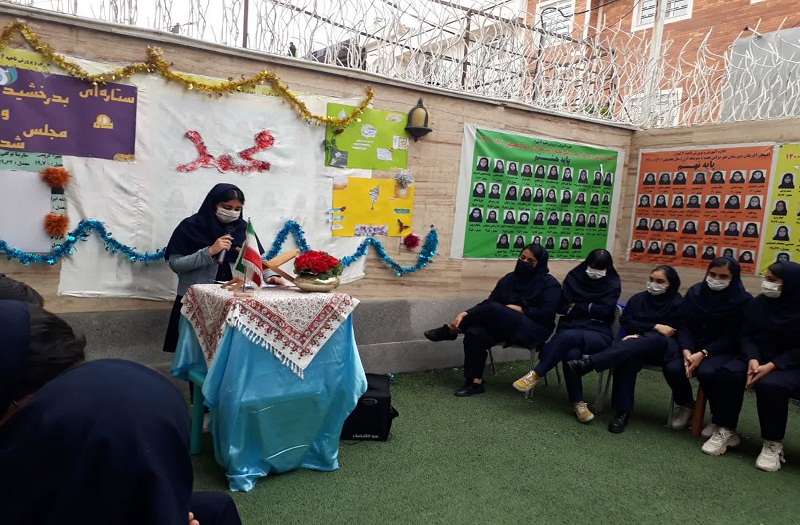 برگزاری جشن مبعث رسول مهربانی ها در دبیرستان نجمه