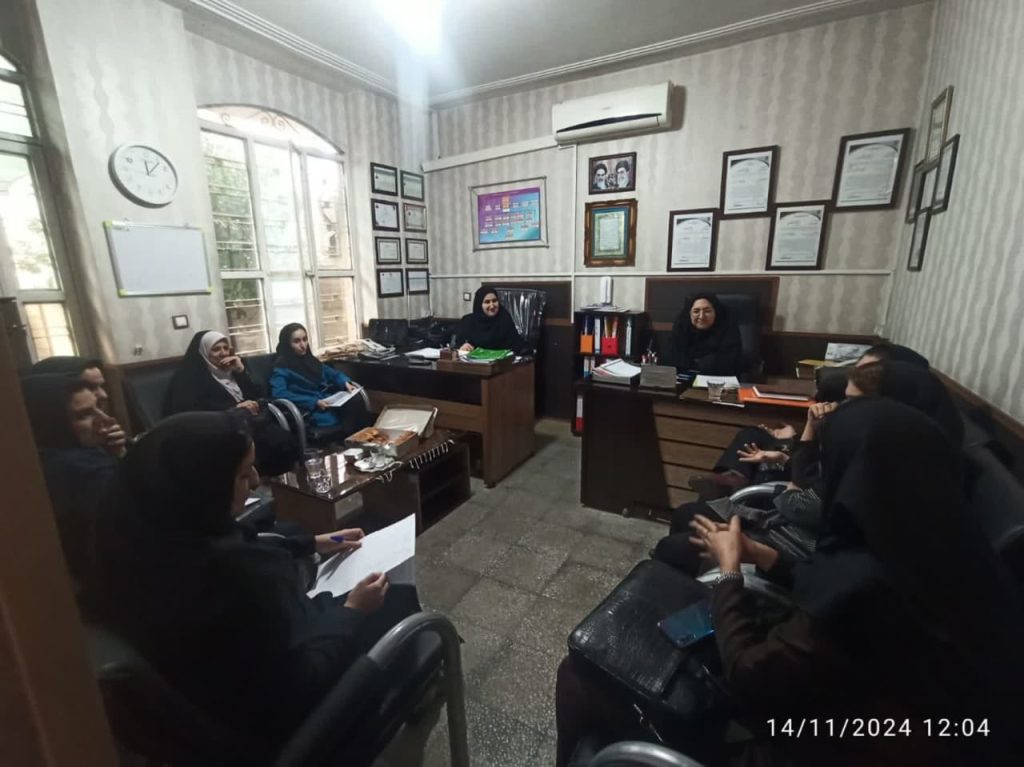 انجمن شورای دبیران سال تحصیلی 1404-1403